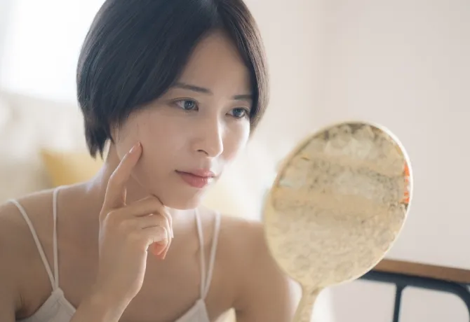 クレーター毛穴(ニキビ跡の凹み)は自力で治せる?