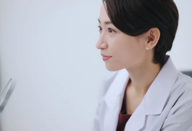 メラニン毛穴を美容皮膚科で治療する方法